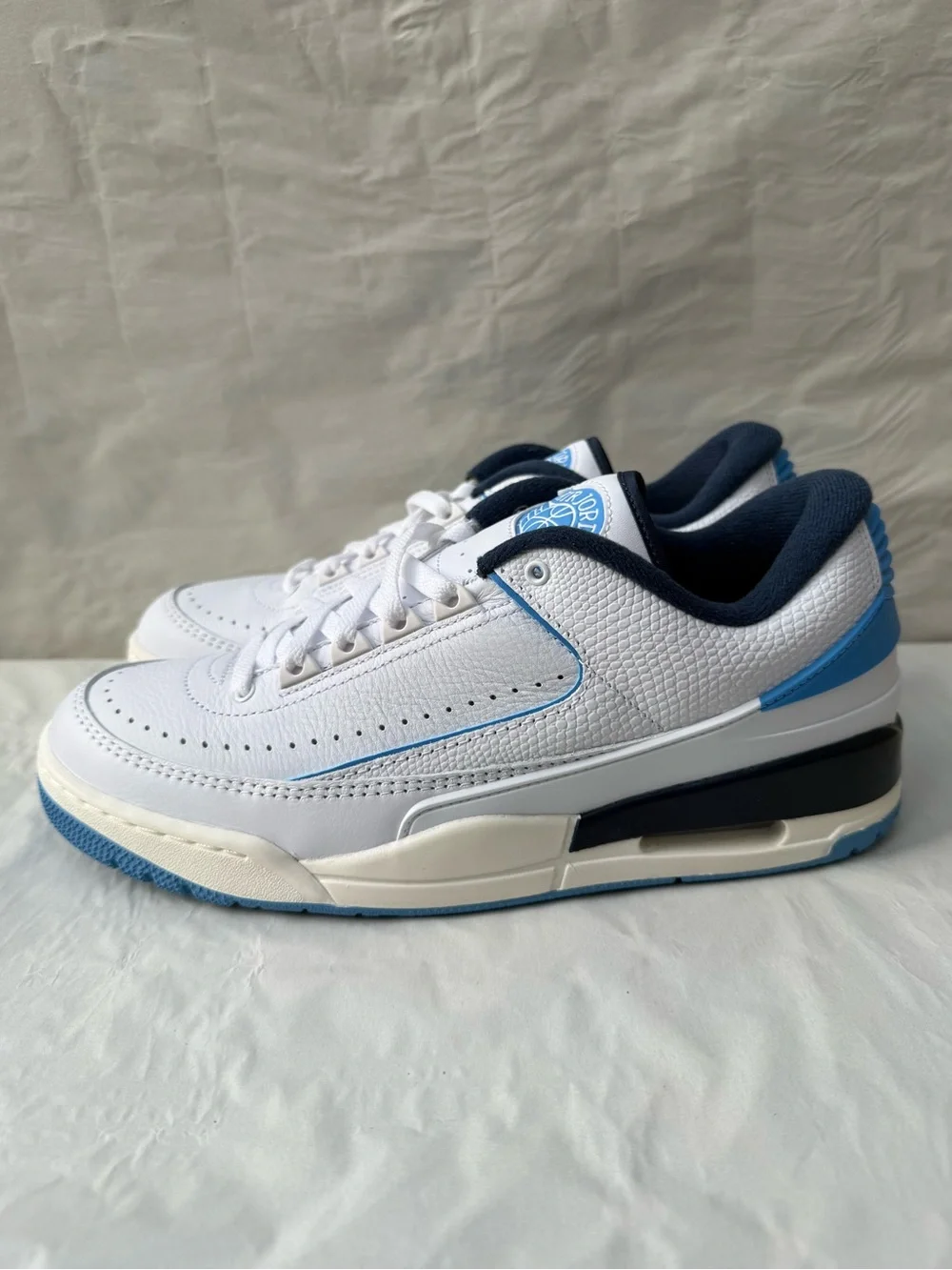 Nike - Air Jordan 2 Low - “UNC” - Size 10